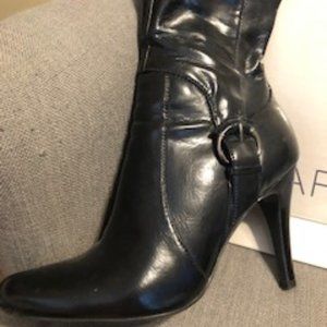Marc Fisher knee high boots, seldom worn Size 6.5
